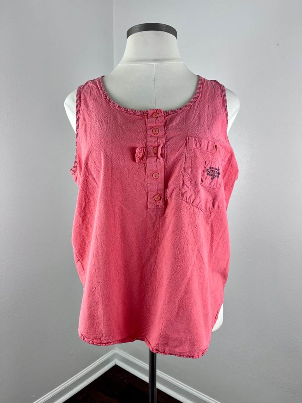 VTG 1990s Gitano Coral Sleeveless Button Henley Tank Top